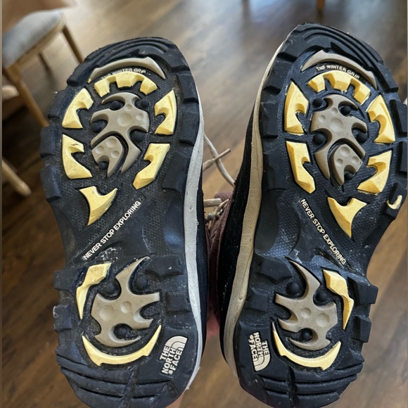 THE NORTH FACE WINTER WATERPROOF HIKING BOOTS - Picture 4 of 6